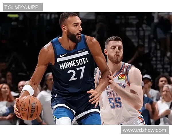 第三个赛季就竞赛MVP？场均30.6分14.6篮板4.8封盖 攻防才能太无解